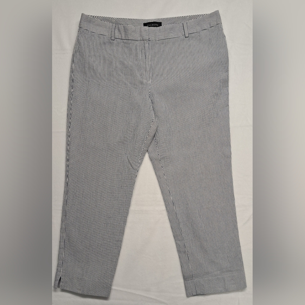Talbots 12 Pinstriped Cropped Pants Zipper Fly Clip Closure